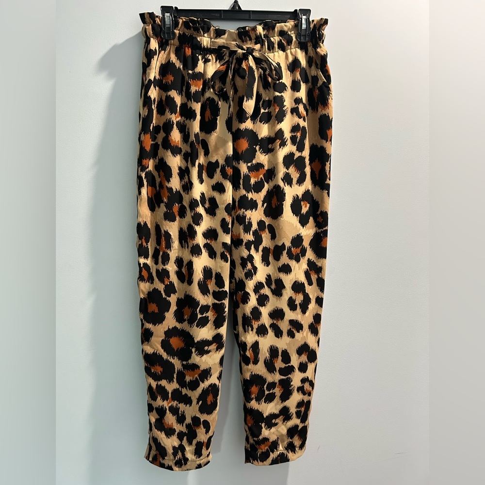 New York & Company Leopard Print Cropped Pants - Picture 2 of 5